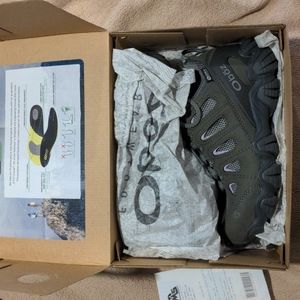 Oboz hiking shoes